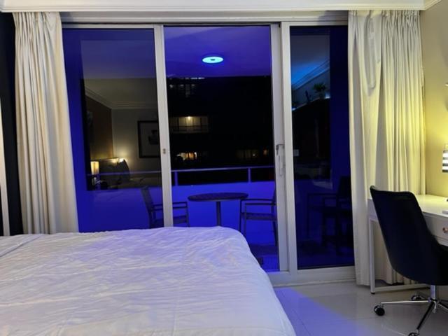 Ocean Manor Tiki Sunset Retreat Otel Lauderdale-by-the-Sea Dış mekan fotoğraf