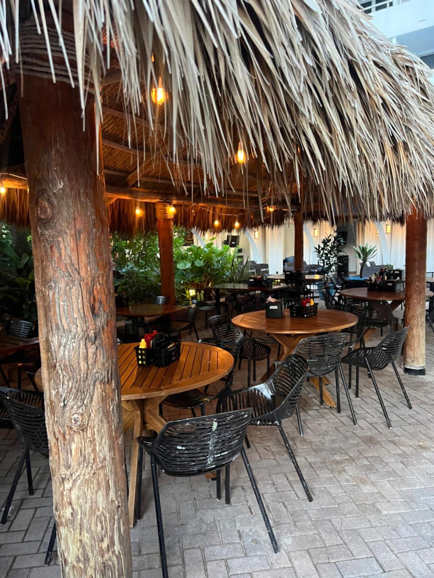 Ocean Manor Tiki Sunset Retreat Otel Lauderdale-by-the-Sea Dış mekan fotoğraf